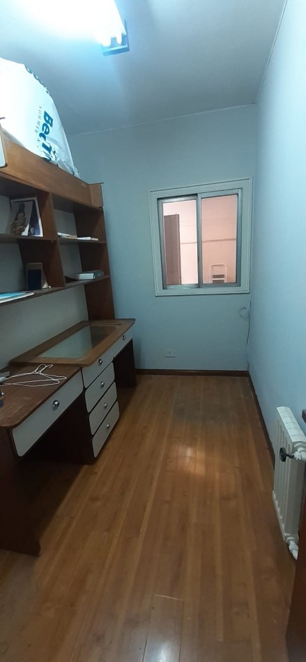 DEPARTAMENTO EN BV. OROÑO CON PATIO EXCLUSIVO Y COCHERA